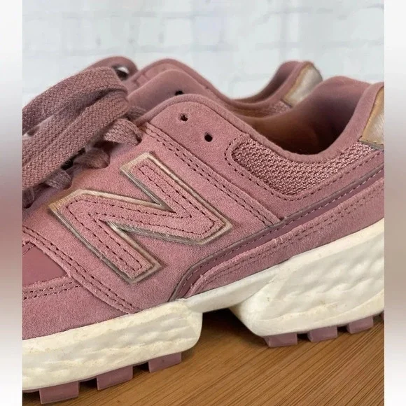 New Balance Womens WS574ATG Pink Lavender Sneaker Size 7.5 Comfort shoe walk run - Picture 3 of 16